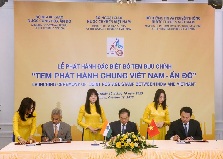 Phát hành đặc biệt bộ tem bưu chính "Tem phát hành chung Việt Nam - Ấn Độ"- Ảnh 1.