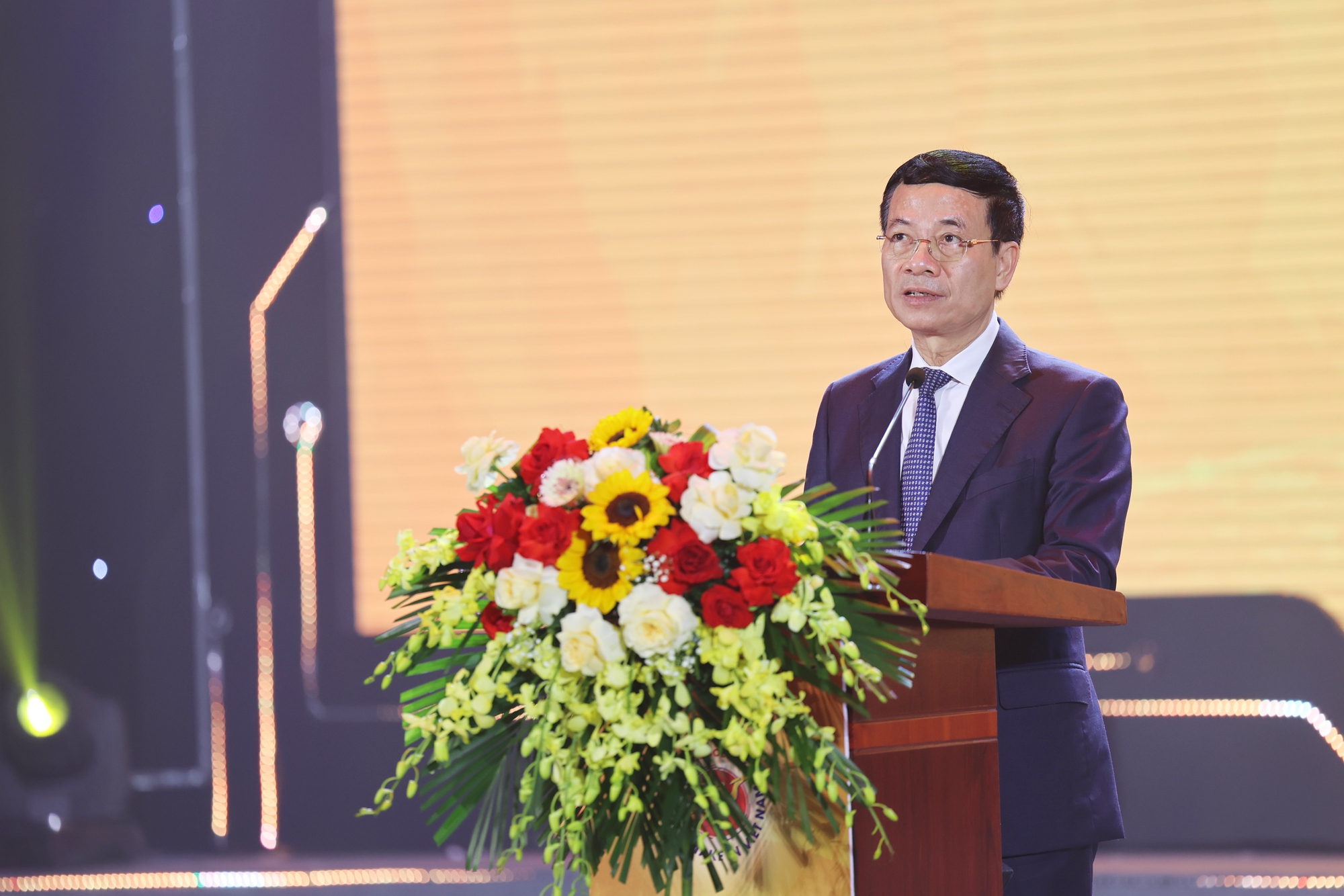 Khai mạc Diễn đàn quốc gia phát triển doanh nghiệp công nghệ số Việt Nam - Make in Viet Nam 2023- Ảnh 4.