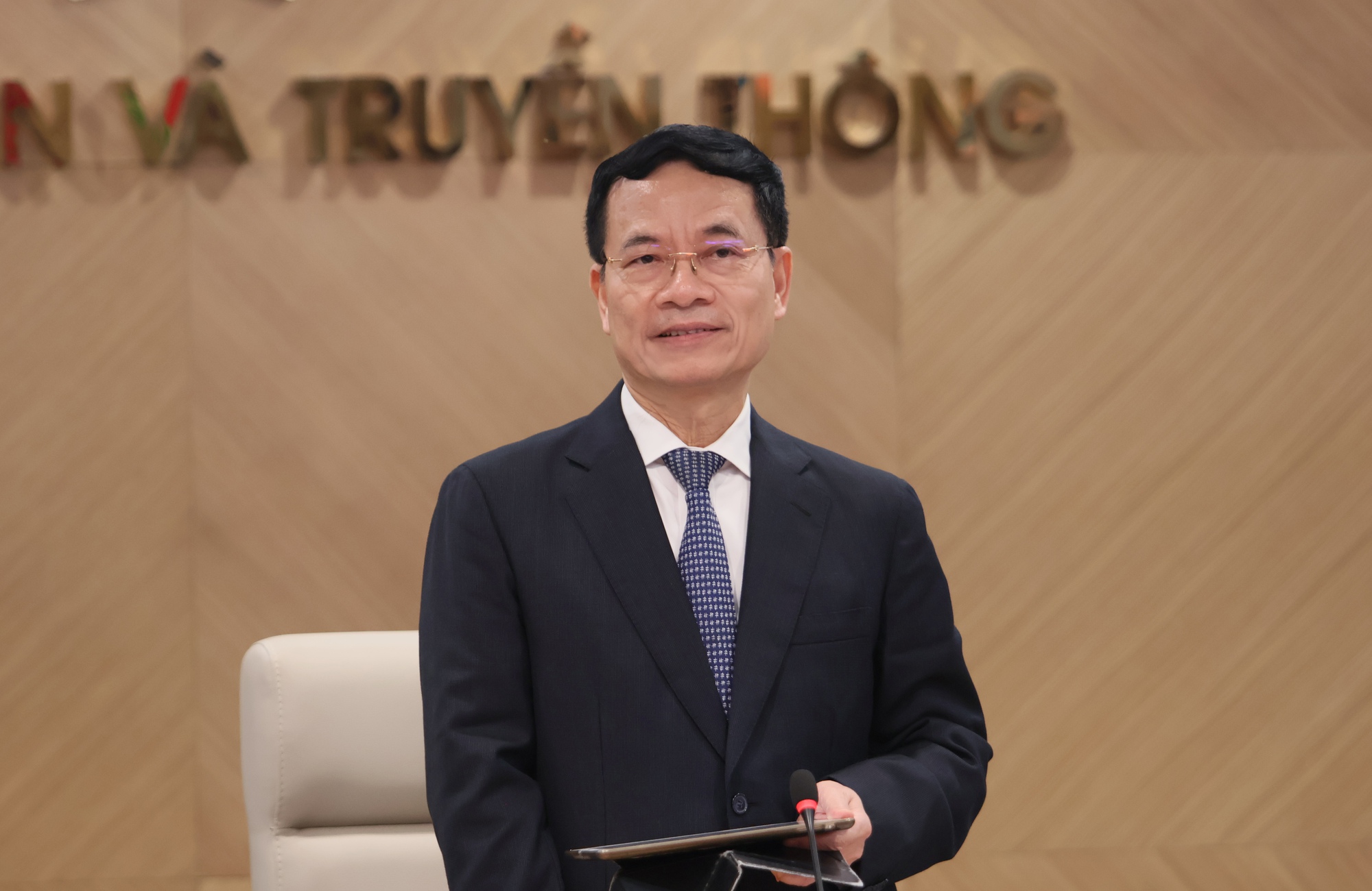 Phát biểu của Bộ trưởng Nguyễn Mạnh Hùng tại Lễ công bố quyết định bổ nhiệm Thứ trưởng Bùi Hoàng Phương- Ảnh 1.