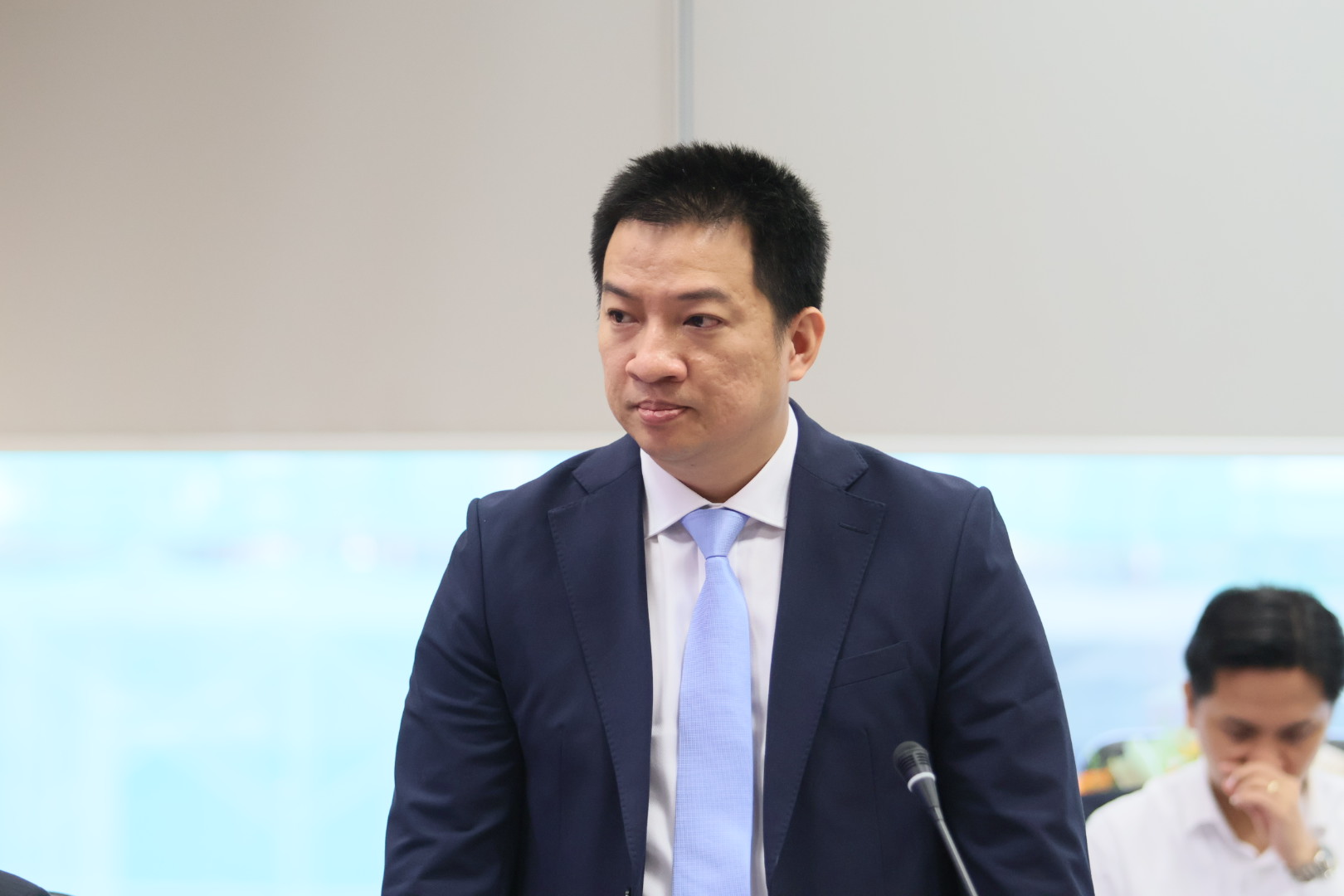 Bộ trưởng Nguyễn Mạnh Hùng làm việc với Cục Chuyển đổi số Quốc gia- Ảnh 2.