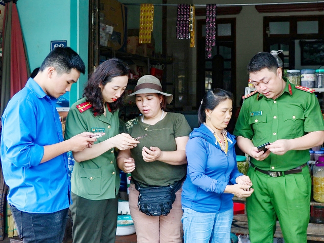 Hà Tĩnh, Bình Dương, Yên Bái ban hành chính sách hỗ trợ Tổ công nghệ số cộng đồng- Ảnh 1.