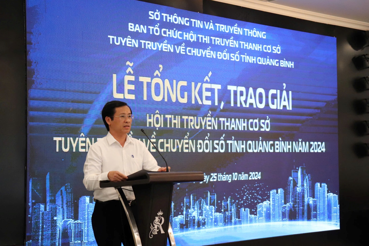 Trao giải Hội thi truyền thanh cơ sở tuyên truyền về 
chuyển đổi số tỉnh Quảng Bình năm 2024- Ảnh 2.