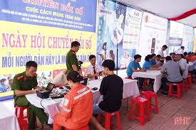 Hơn 14.000 người nộp thuế Hà Tĩnh triển khai ứng dụng eTax Mobile - Ảnh 1.