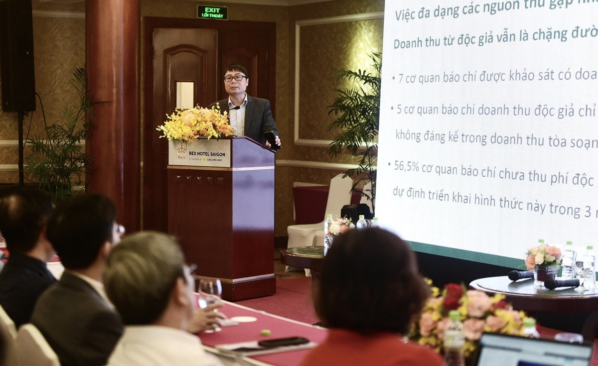 Ông Nguyễn Quang Đồng, Viện trưởng Viện Nghiên cứu chính sách và phát triển truyền thông trình bày tại phiên thảo luận.Ảnh: Nguyễn Huế