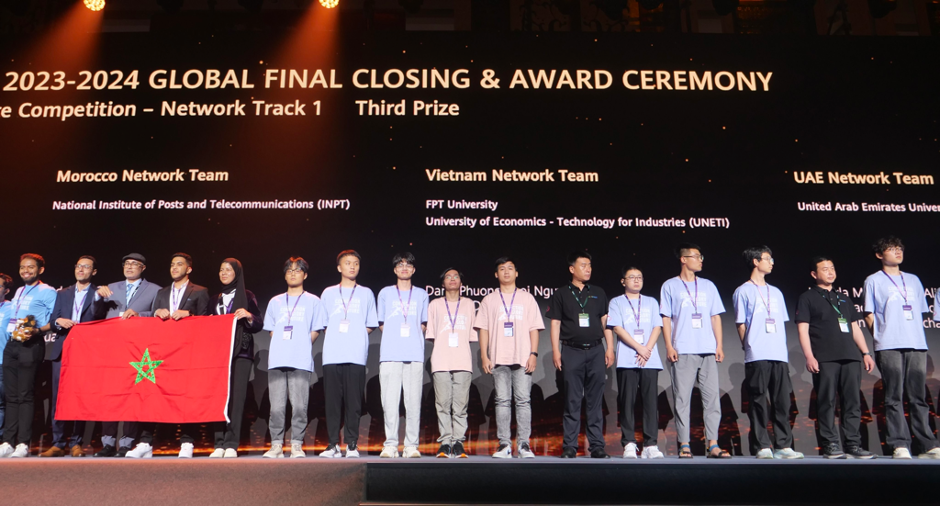 Sinh viên Việt Nam giành giải Ba cuộc thi toàn cầu về ICT 2023 - 2024- Ảnh 1.