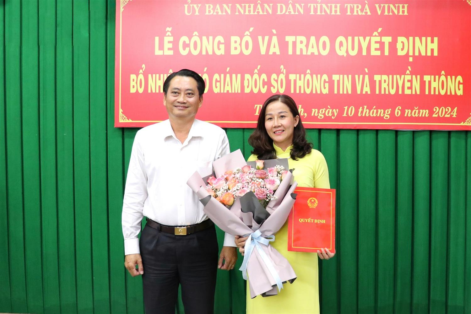 Bà Phạm Thị Mỹ Hạnh giữ chức Phó Giám đốc Sở Thông tin và Truyền thông Trà Vinh- Ảnh 1.