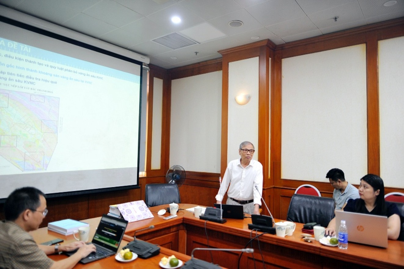 Nghiên cứu, ứng dụng công nghệ tiên tiến xác định nguồn gốc, điều kiện thành tạo, quy luật phân bố và tiềm năng khoáng sản vàng ẩn sâu trong cấu trúc nếp lồi Tây Bắc Thanh Hóa - Ảnh 1.