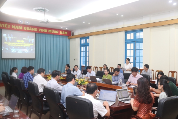 Sở Khoa học và Công nghệ làm việc với Trường Đại học Nha Trang về triển khai các hoạt động nghiên cứu khoa học công nghệ, đổi mới sáng tạo, chuyển đổi số và hợp tác quốc tế giai đoạn 2025 - 2030 - Ảnh 1.