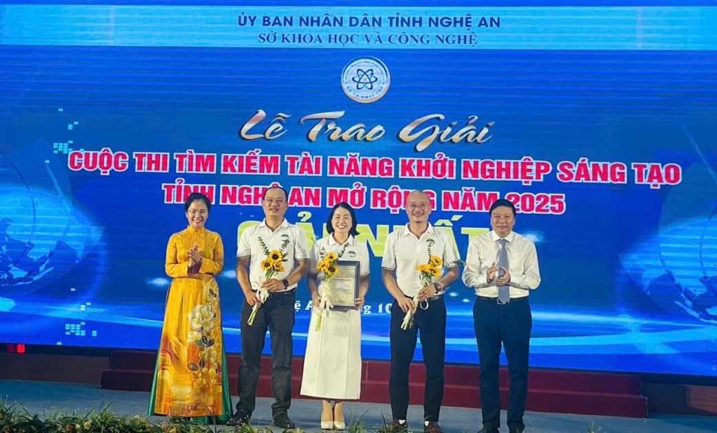 Dự án “Sàn thương mại điện tử ocopai.vn” đoạt Giải Nhất Cuộc thi Tìm kiếm Tài năng Khởi nghiệp sáng tạo Nghệ An mở rộng năm 2025- Ảnh 1.