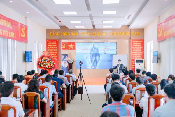 Hội thảo "Đổi mới sáng tạo - Chìa khóa phát triển bền vững" - Ảnh 1.