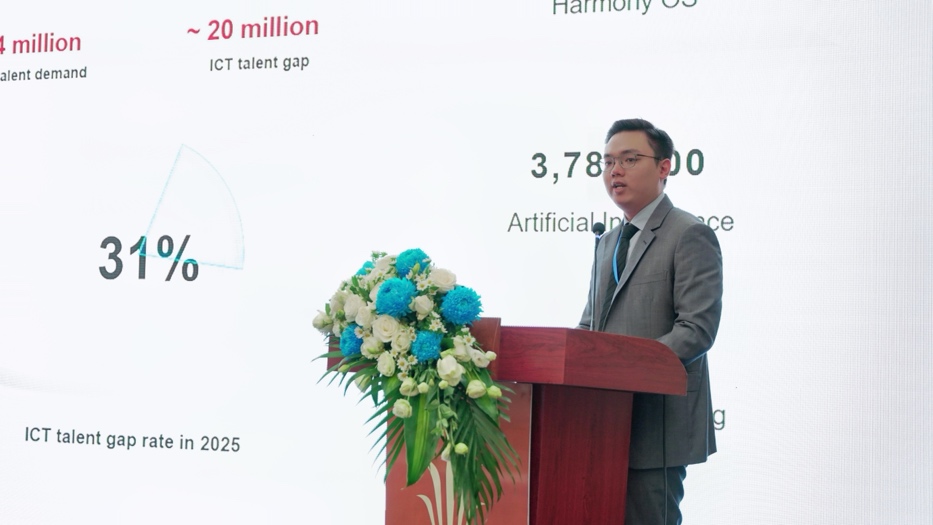 Vietnam styrker internasjonalt samarbeid for å utvikle digitale menneskelige ressurser av høy kvalitet - Bilde 6. Việt Nam tăng cường hợp tác quốc tế phát triển nhân lực số chất lượng cao- Ảnh 6.