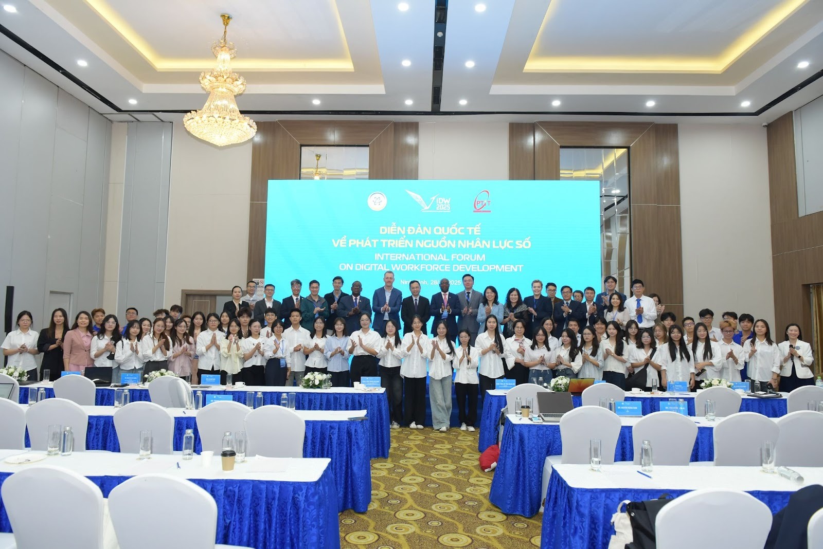 Vietnam styrker internasjonalt samarbeid for å utvikle digitale menneskelige ressurser av høy kvalitet - Foto 8. Việt Nam tăng cường hợp tác quốc tế phát triển nhân lực số chất lượng cao- Ảnh 8.