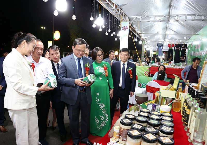 Nông thôn mới Tuyên Quang: Từ OCOP đến nông dân số- Ảnh 2.