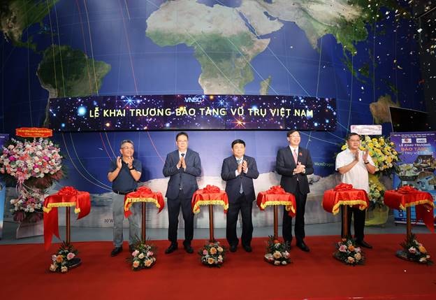 Phó Thủ tướng Nguyễn Chí Dũng: Bảo tàng Vũ trụ Việt Nam phải trở thành không gian truyền cảm hứng cho thế hệ trẻ - Ảnh 1.