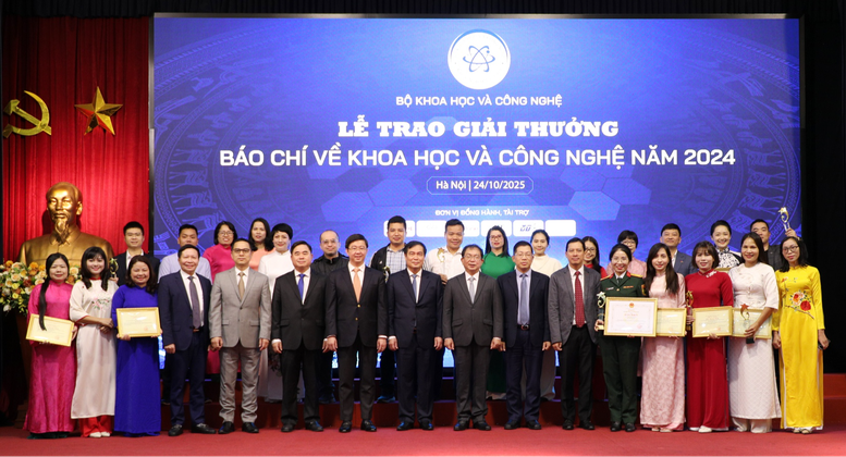 Vinh danh 24 tác phẩm xuất sắc tại Giải thưởng báo chí về KH&CN năm 2024- Ảnh 1.