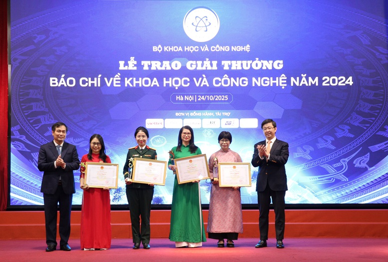 Vinh danh 24 tác phẩm xuất sắc tại Giải thưởng báo chí về KH&CN năm 2024- Ảnh 2.