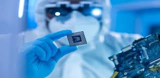 'Mỏi mắt' tìm tổng công trình sư cho công nghệ chiến lược - Ảnh 1.