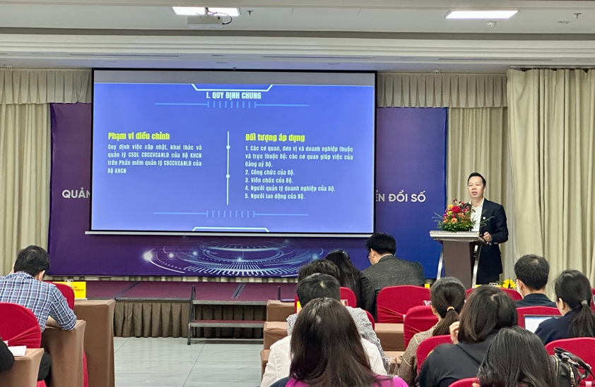 Nâng cao năng lực quản lý dữ liệu công chức, viên chức trong thời kỳ chuyển đổi số- Ảnh 2. Nâng cao năng lực quản lý dữ liệu công chức, viên chức trong thời kỳ chuyển đổi số- Ảnh 2.