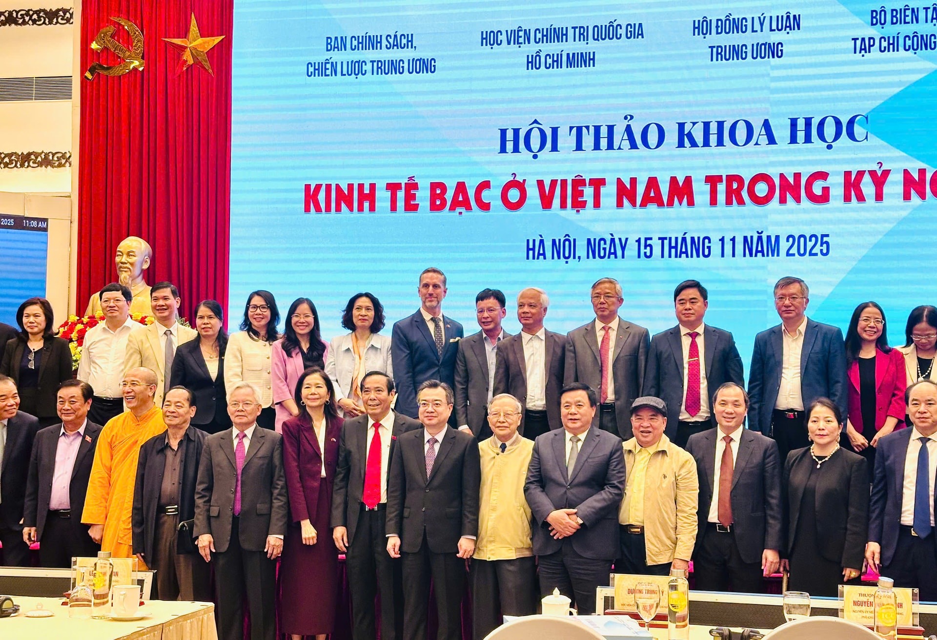 « L'économie de l'argent au Vietnam dans la nouvelle ère » - Photo 4.