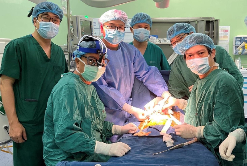 Hy vọng mới cho trẻ mắc bệnh lý gan mật nhờ liệu pháp tế bào gốc tủy xương tự thân - Ảnh 1.