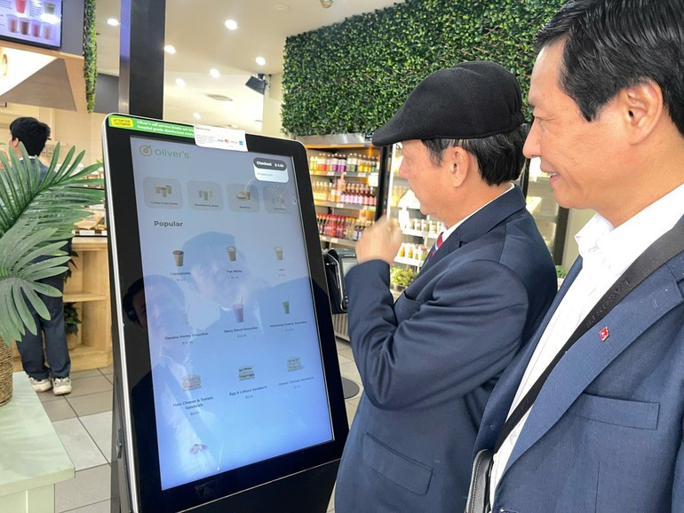 Digital transformation of public services must start from the people - Ảnh 4.