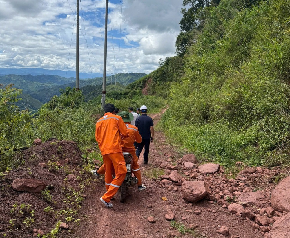 Lấp vùng lõm sóng: Nỗ lực kéo hạ tầng số tới miền núi Lai Châu - Ảnh 2.