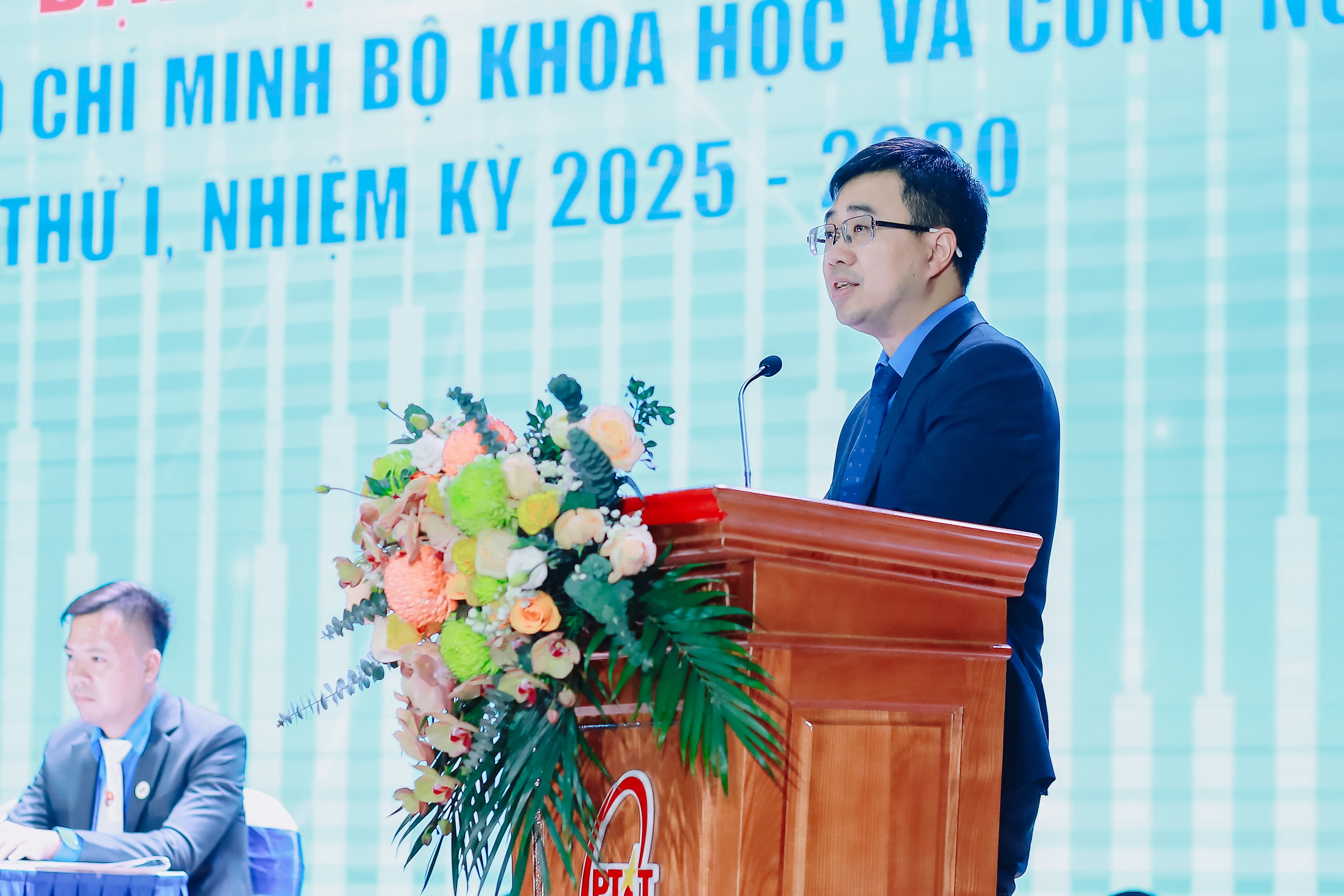 Kongres Pertama Kesatuan Belia Komunis Ho Chi Minh Kementerian Sains dan Teknologi: Aspirasi belia, merintis inovasi, menerajui masa depan sains dan teknologi - Foto 4. Đại hội Đại biểu Đoàn TNCS Hồ Chí Minh Bộ KH&CN lần thứ I: Khát vọng tuổi trẻ, tiên phong đổi mới, dẫn dắt tương lai KH&CN- Ảnh 4.