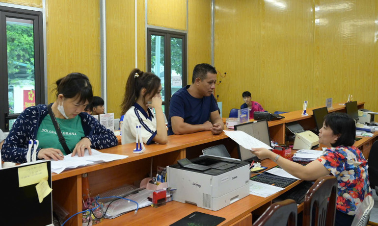 Mô hình chính quyền hai cấp ở Lào Cai: Bộ máy tinh gọn, vận hành thông suốt, phục vụ nhân dân tốt hơn- Ảnh 2.