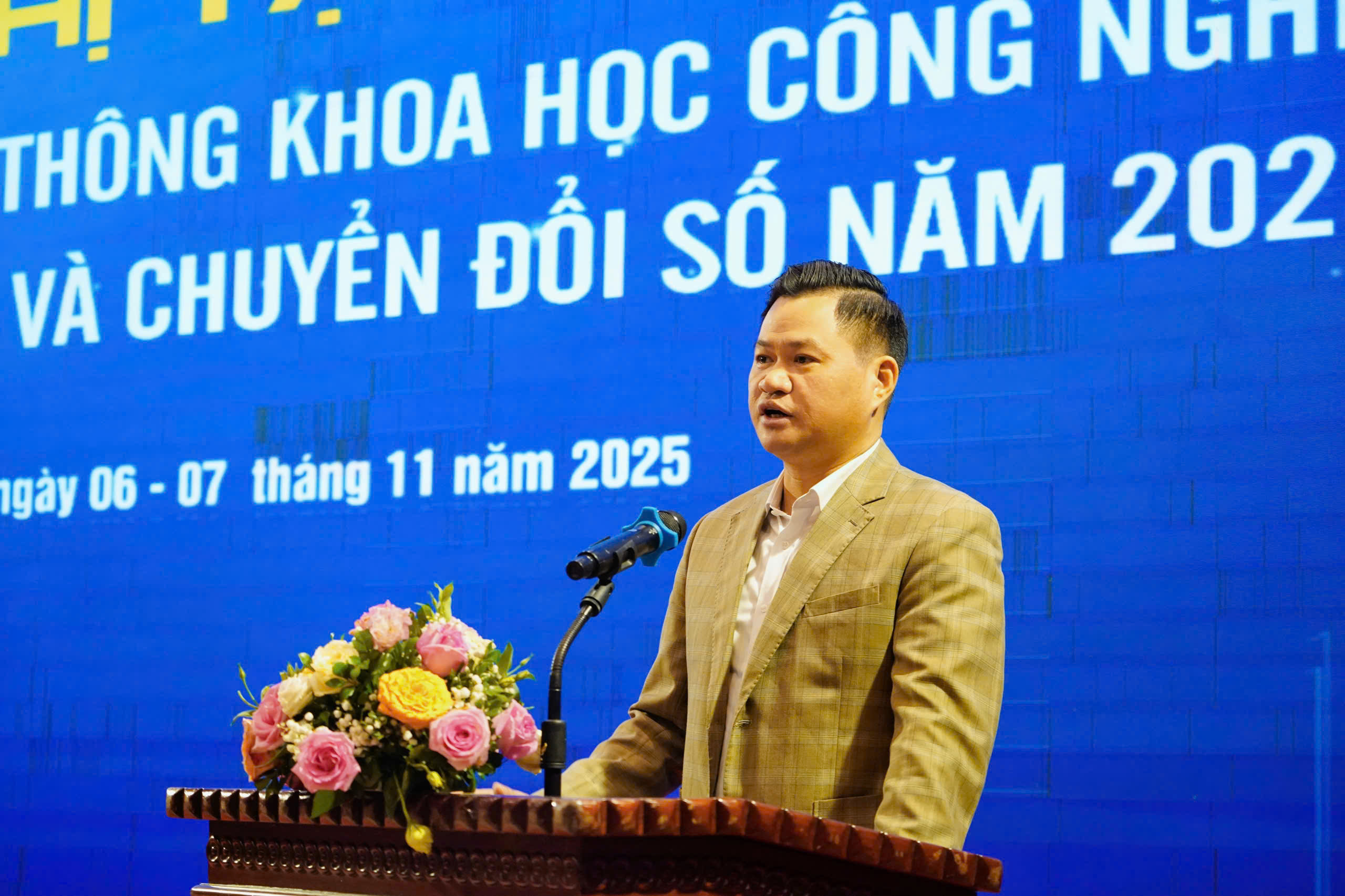 Đẩy mạnh truyền thông KHCN,ĐMST&CĐS: Xây dựng đội ngũ chuyên nghiệp, lan tỏa tinh thần sáng tạo quốc gia- Ảnh 1. Đẩy mạnh truyền thông KHCN,ĐMST&CĐS: Xây dựng đội ngũ chuyên nghiệp, lan tỏa tinh thần sáng tạo quốc gia - Ảnh 1.