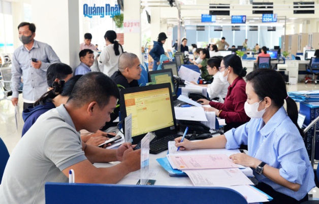 Tập trung nguồn lực khắc phục điểm nghẽn của dịch vụ công trực tuyến- Ảnh 1. Tập trung nguồn lực khắc phục điểm nghẽn của dịch vụ công trực tuyến- Ảnh 1.