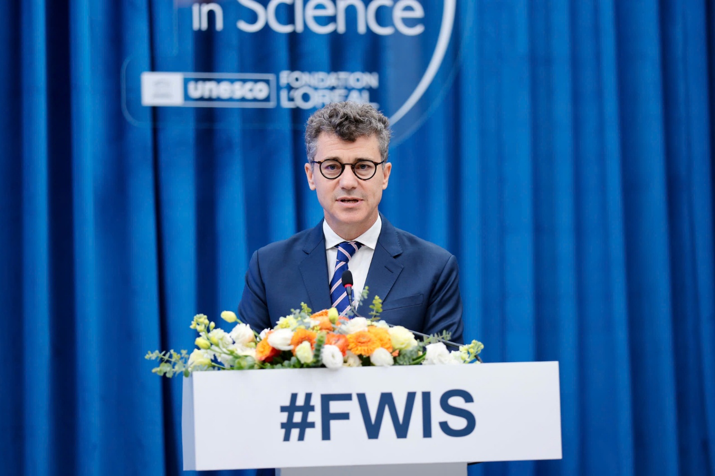 Tre vietnamesiska kvinnliga forskare får L'Oréal-UNESCO-stipendier - Foto 3. Ba nhà khoa học nữ Việt Nam nhận học bổng L’Oréal - UNESCO- Ảnh 3.