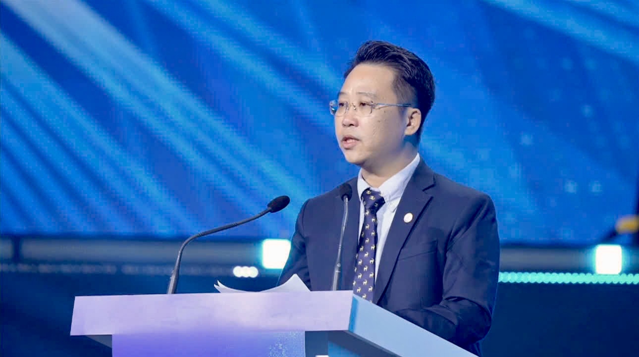 Homenaje al ganador de la Búsqueda Nacional de Talentos en Innovación y Emprendimiento – Foto 1. Vinh danh quán quân tìm kiếm Tài năng khởi nghiệp Đổi mới Sáng tạo Quốc gia- Ảnh 1.