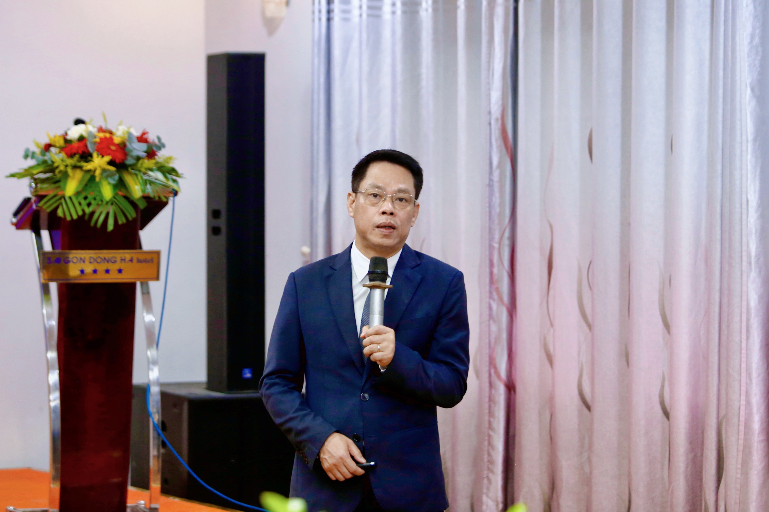 Gắn gi&aacute;o dục quốc ph&ograve;ng, an ninh với gi&aacute;o dục truyền thống c&aacute;ch mạng trong ng&agrave;nh KH&CN- Ảnh 1.