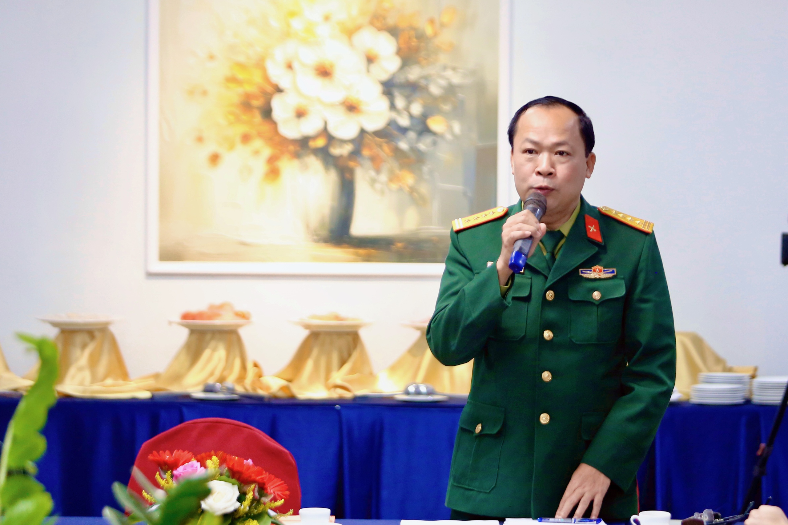 Gắn gi&aacute;o dục quốc ph&ograve;ng, an ninh với gi&aacute;o dục truyền thống c&aacute;ch mạng trong ng&agrave;nh KH&CN- Ảnh 2.