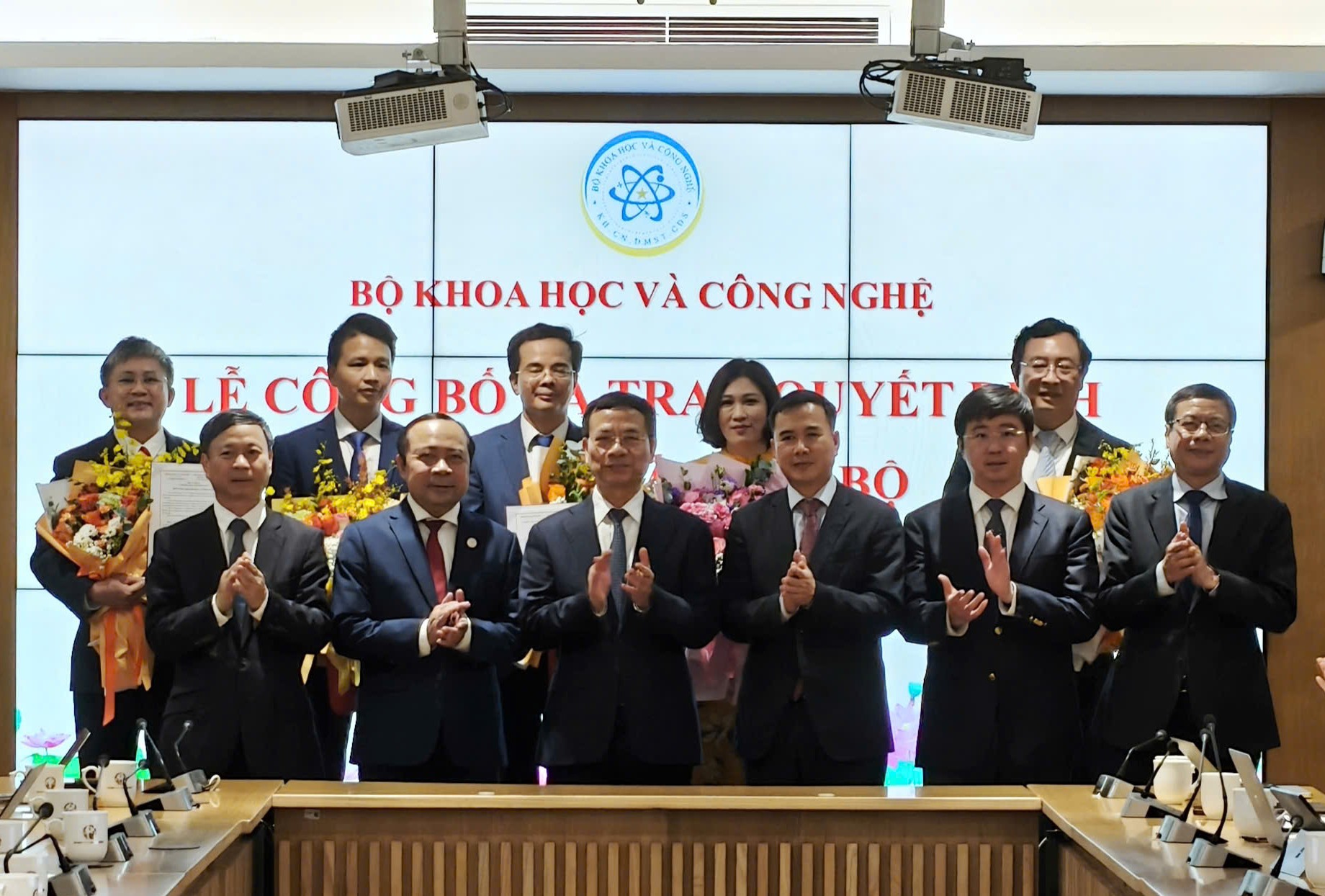 Mở kh&ocirc;ng gian mới để c&aacute;n bộ ph&aacute;t huy tối đa năng lực- Ảnh 2.