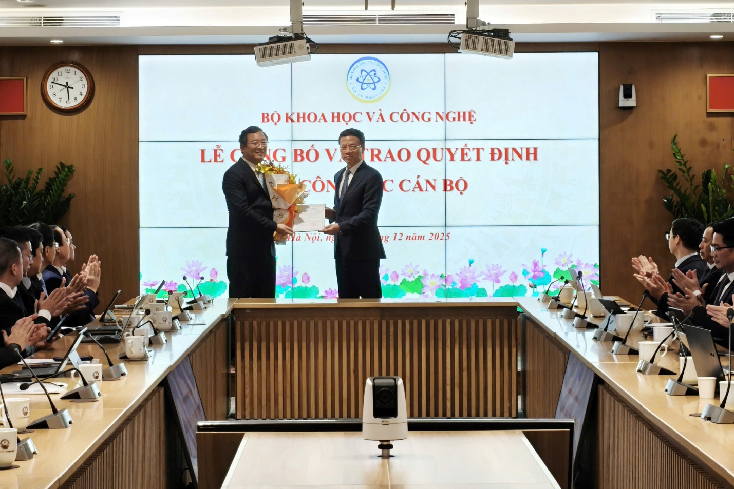 Mở kh&ocirc;ng gian mới để c&aacute;n bộ ph&aacute;t huy tối đa năng lực- Ảnh 3.