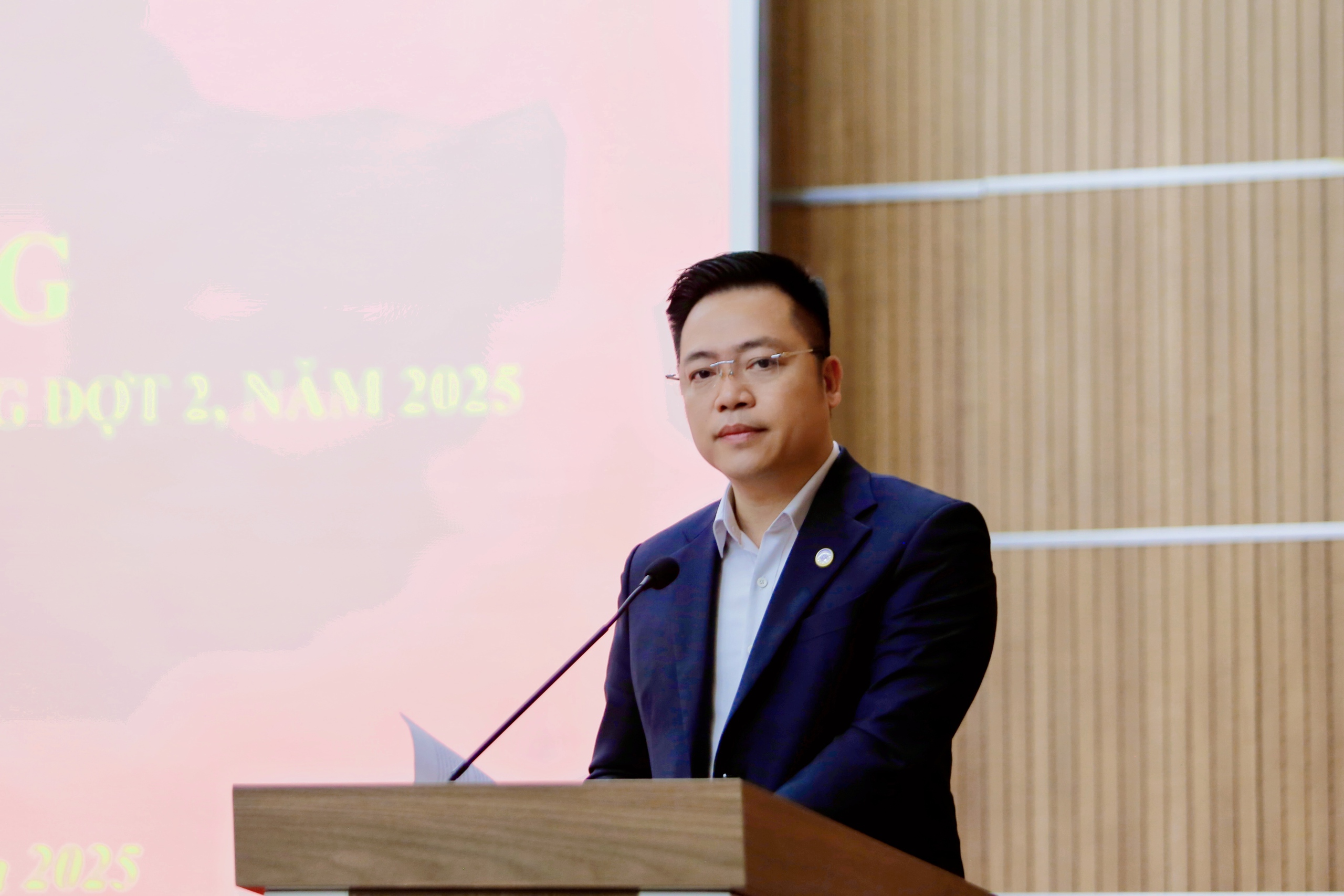 Bế giảng Lớp bồi dưỡng nhận thức về Đảng (đợt 2) năm 2025 - Ảnh 1.