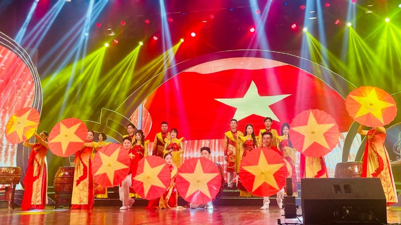 &ldquo;80 năm &ndash; Niềm tin v&agrave; kh&aacute;t vọng&rdquo;: Dấu ấn nghệ thuật của người lao động ng&agrave;nh Khoa học v&agrave; C&ocirc;ng nghệ- Ảnh 1.