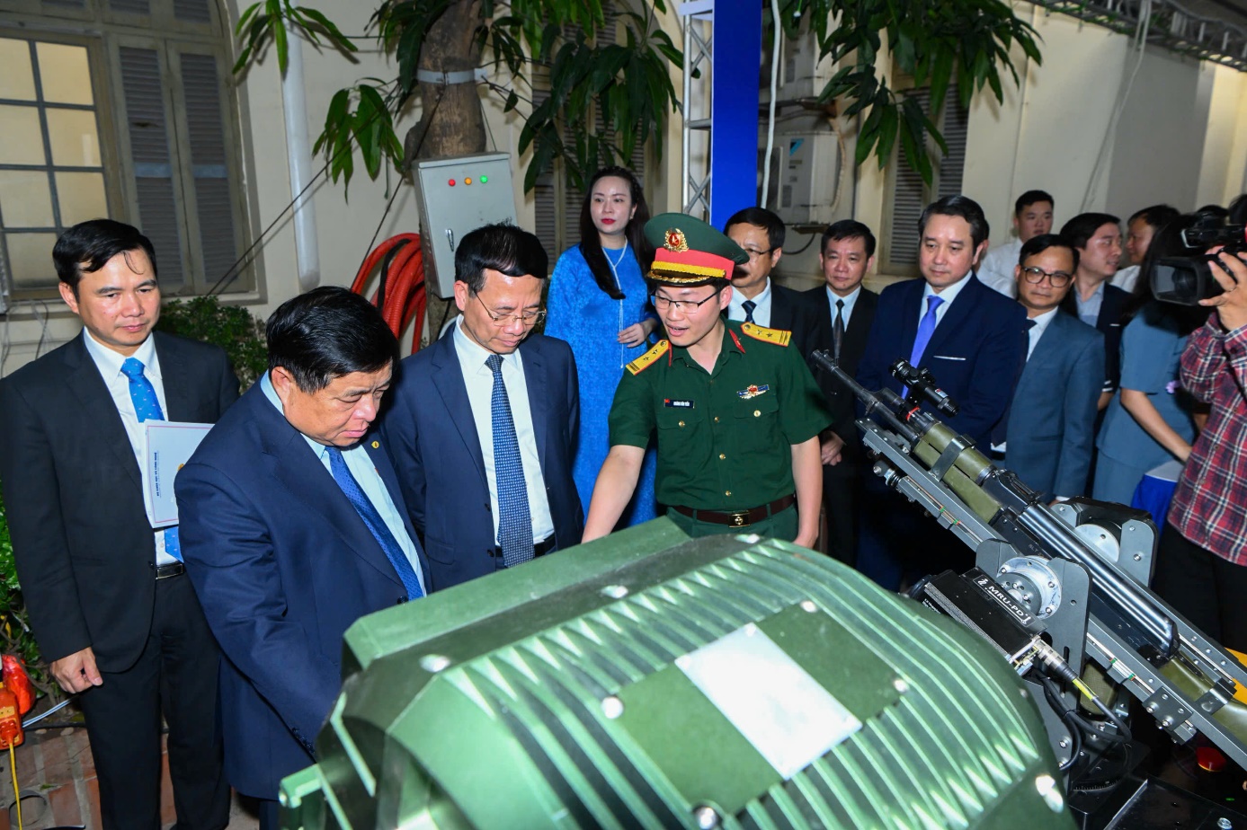 Thu hút tri thức, các nhà KHCN toàn cầu giải bài toán lớn của Việt Nam- Ảnh 2. Thu hút tri thức, các nhà KHCN toàn cầu giải bài toán lớn của Việt Nam- Ảnh 2.