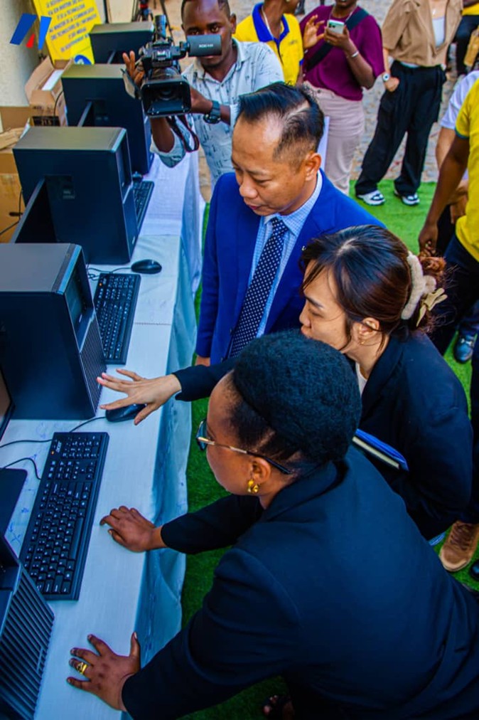 Việt Nam hỗ trợ Burundi phát triển công nghệ số - Ảnh 7.