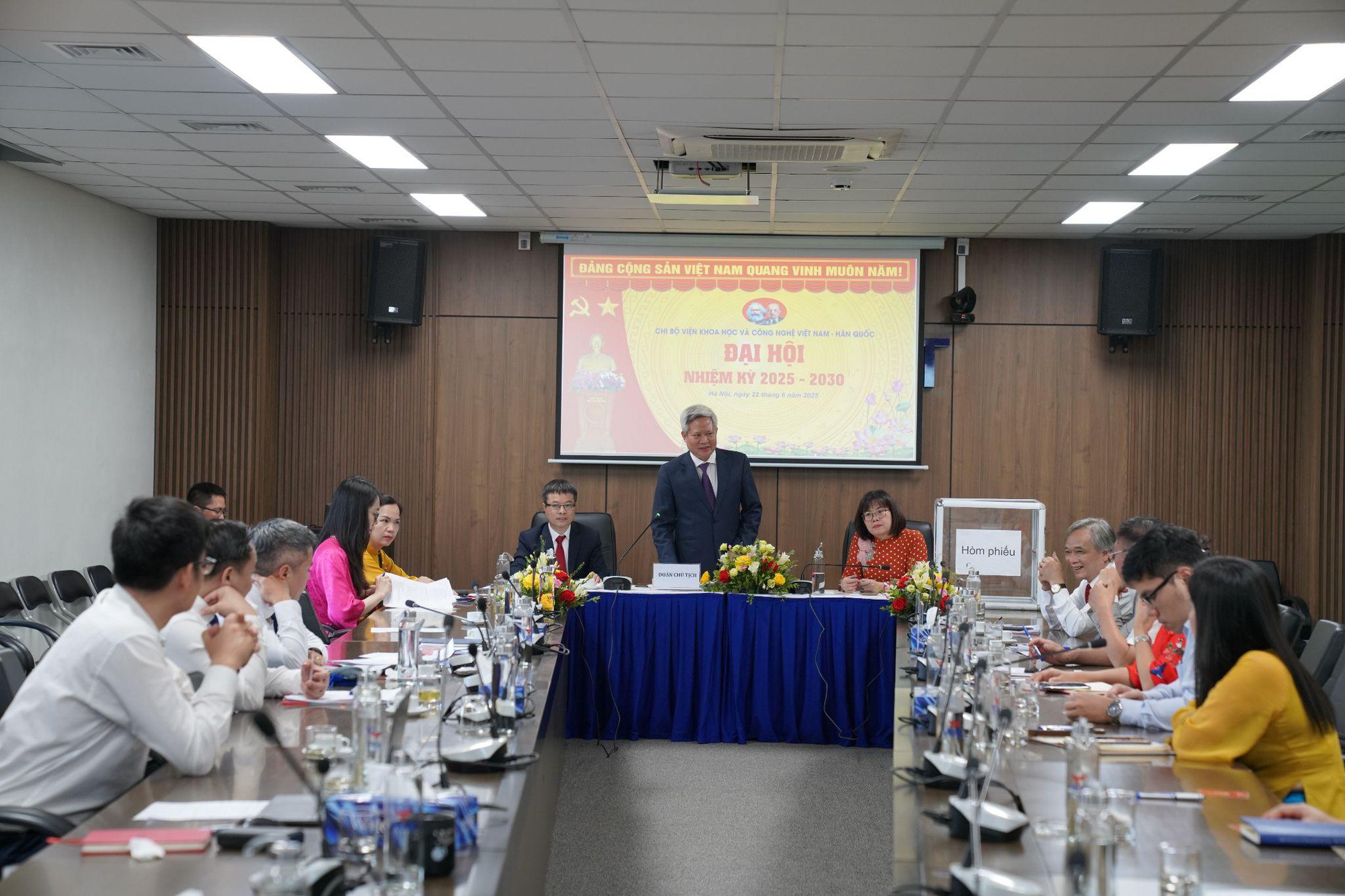 Viện Khoa học và Công nghệ Việt Nam - Hàn Quốc tổ chức thành công Đại hội Chi bộ nhiệm kỳ 2025 - 2030 - Ảnh 3.