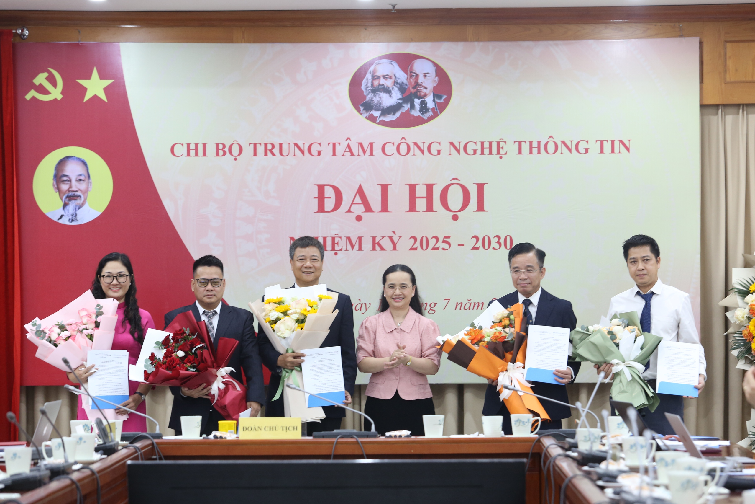 Chi bộ Trung tâm Công nghệ thông tin: Hạt nhân chính trị kiến tạo tương lai số của Bộ KH&CN - Ảnh 5.