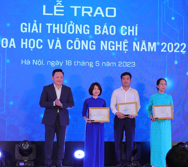 18 tác phẩm được trao Giải thưởng năm 2022 - Ảnh 4.