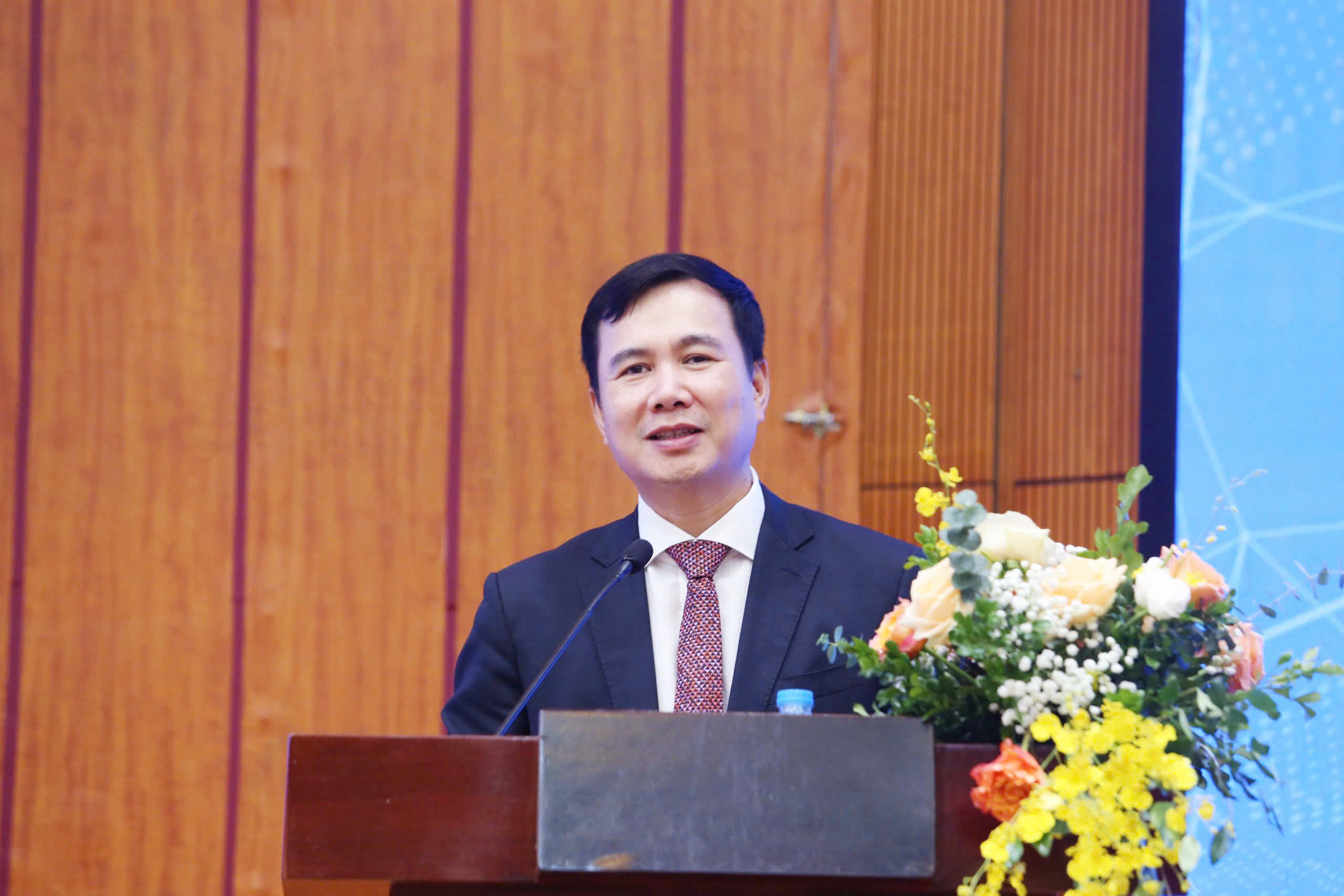 NAFOSTED: ایجاد یک اکوسیستم علمی نوآورانه، شفاف و یکپارچه - عکس ۶. NAFOSTED: Kiến tạo hệ sinh thái khoa học đổi mới, minh bạch, hội nhập- Ảnh 6.