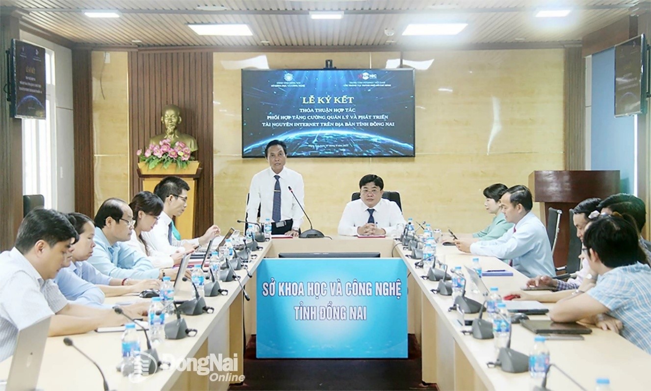 VNNIC ký kết hợp tác với Sở KH&CN Đồng Nai tăng cường quản lý, phát triển tài nguyên Internet: Đặt nền móng cho hạ tầng số hiện đại, kết nối tương lai - Ảnh 1.