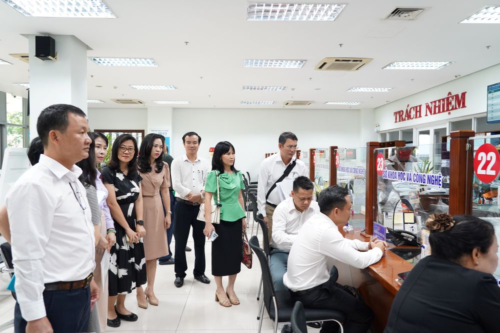Đà Nẵng thực hiện hành chính công chủ động để nâng cao hiệu quả phục vụ người dân - Ảnh 3.