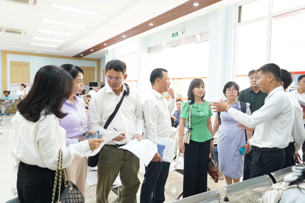 Đà Nẵng thực hiện hành chính công chủ động để nâng cao hiệu quả phục vụ người dân - Ảnh 5.
