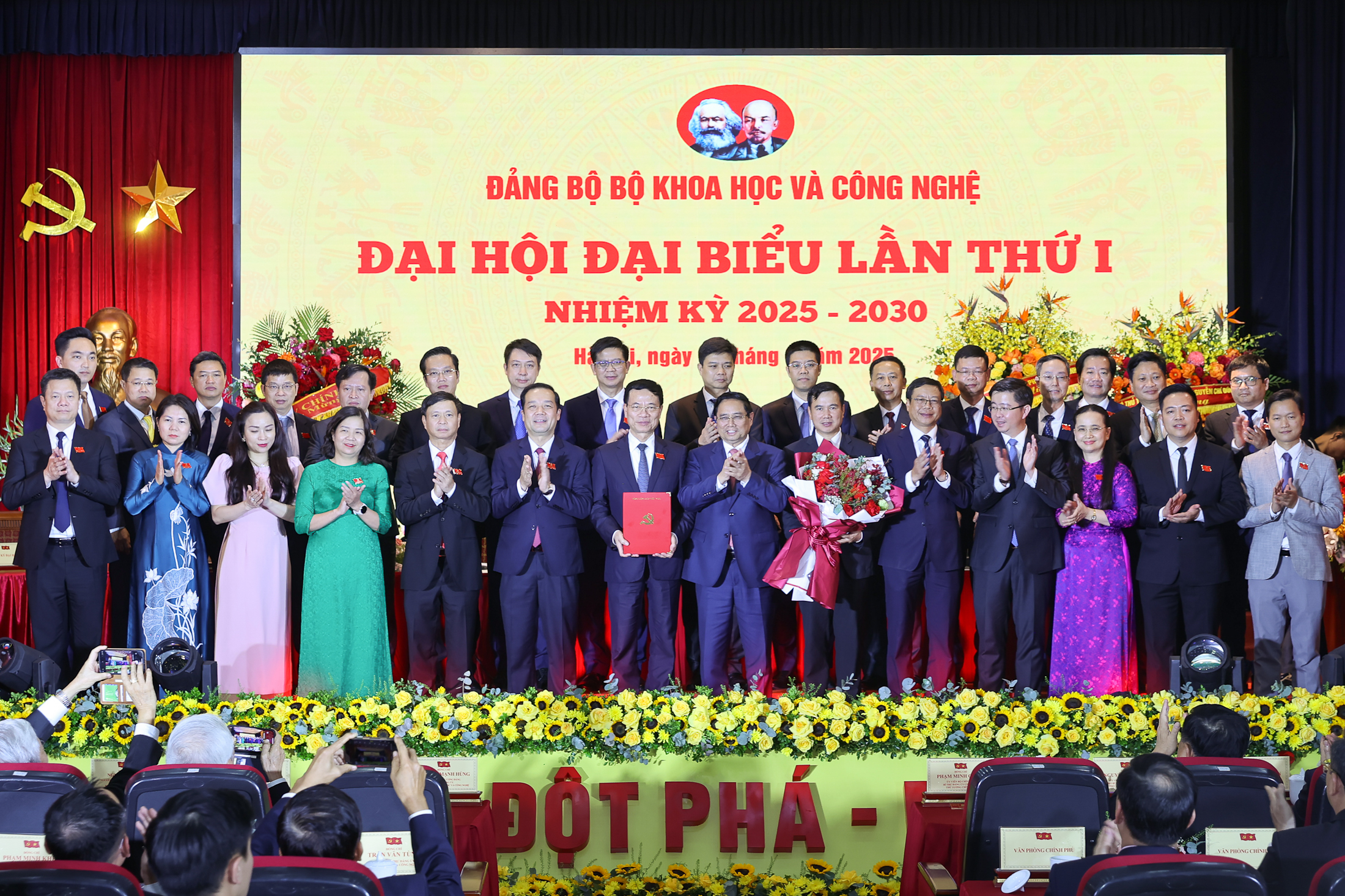 Đại hội Đại biểu Đảng bộ Bộ Khoa học và Công nghệ lần thứ I, nhiệm kỳ 2025 - 2030 thành công tốt đẹp- Ảnh 9.