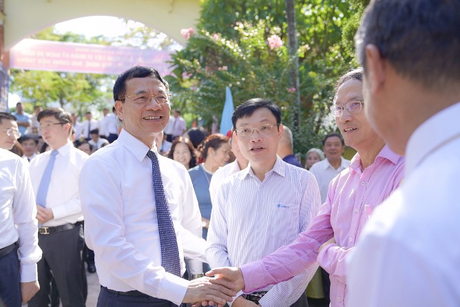 Bộ Khoa học và Công nghệ tưởng niệm liệt sĩ giao bưu - Ảnh 7.