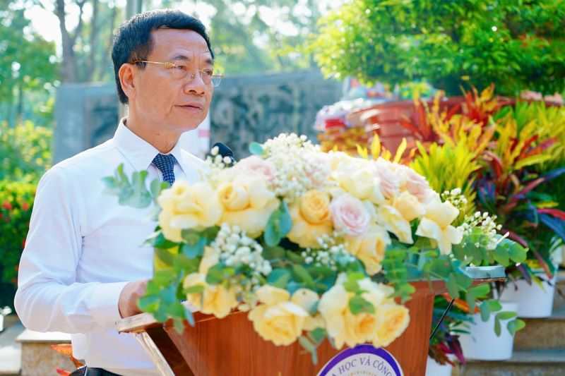 Bộ KH&CN dâng hương tưởng niệm anh hùng liệt sĩ ngành Bưu điện và khánh thành Khu nhà Truyền thống Giao bưu - Thông tin tại Tây Ninh - Ảnh 1.
